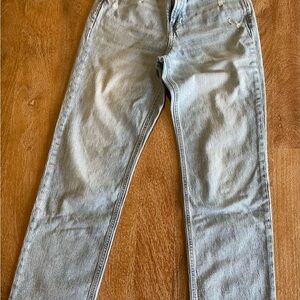 GAP Women's Light Blue Straight Jeans